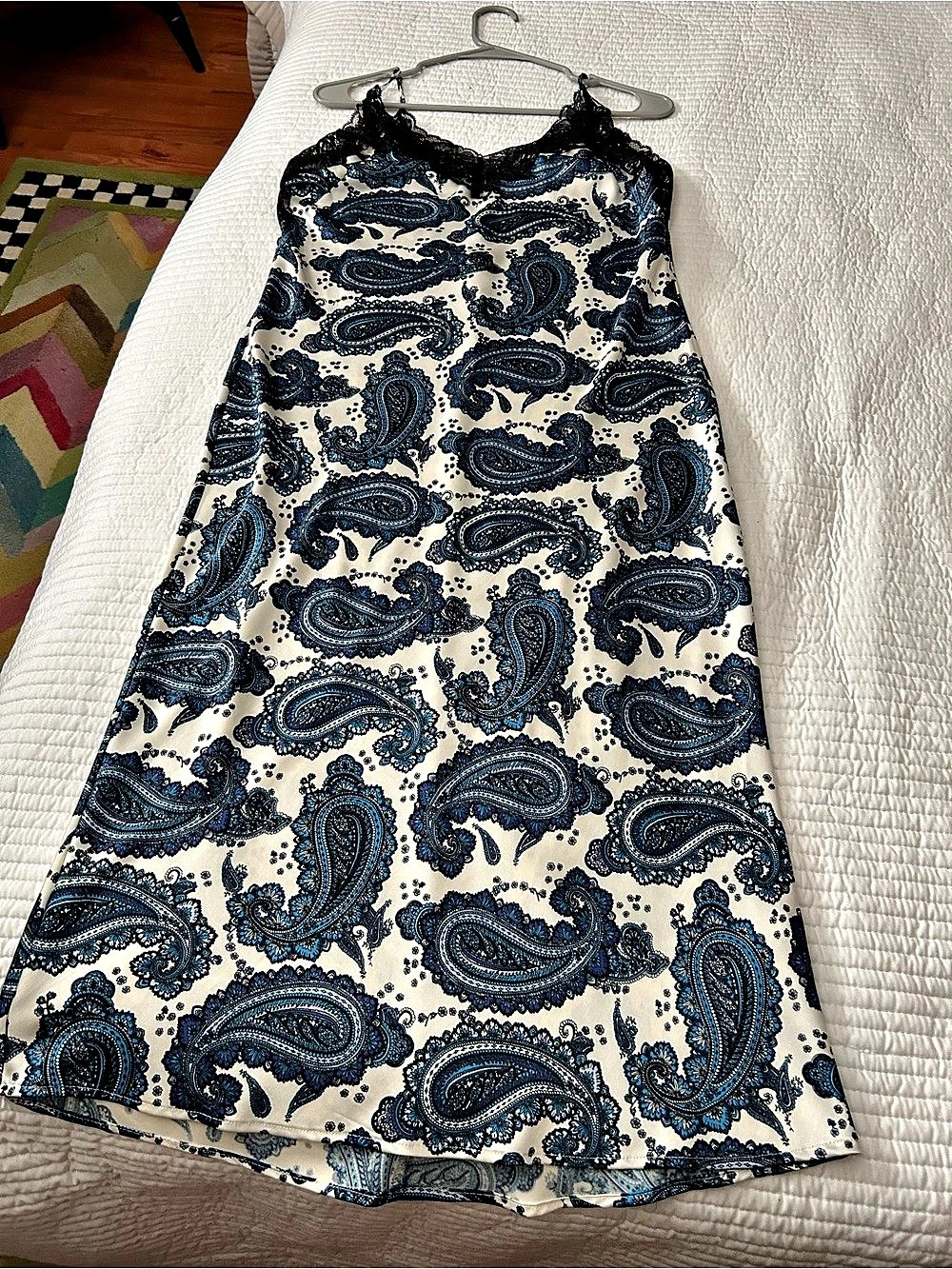 Express Paisley Midi Dress in Blue & White Size Medium
